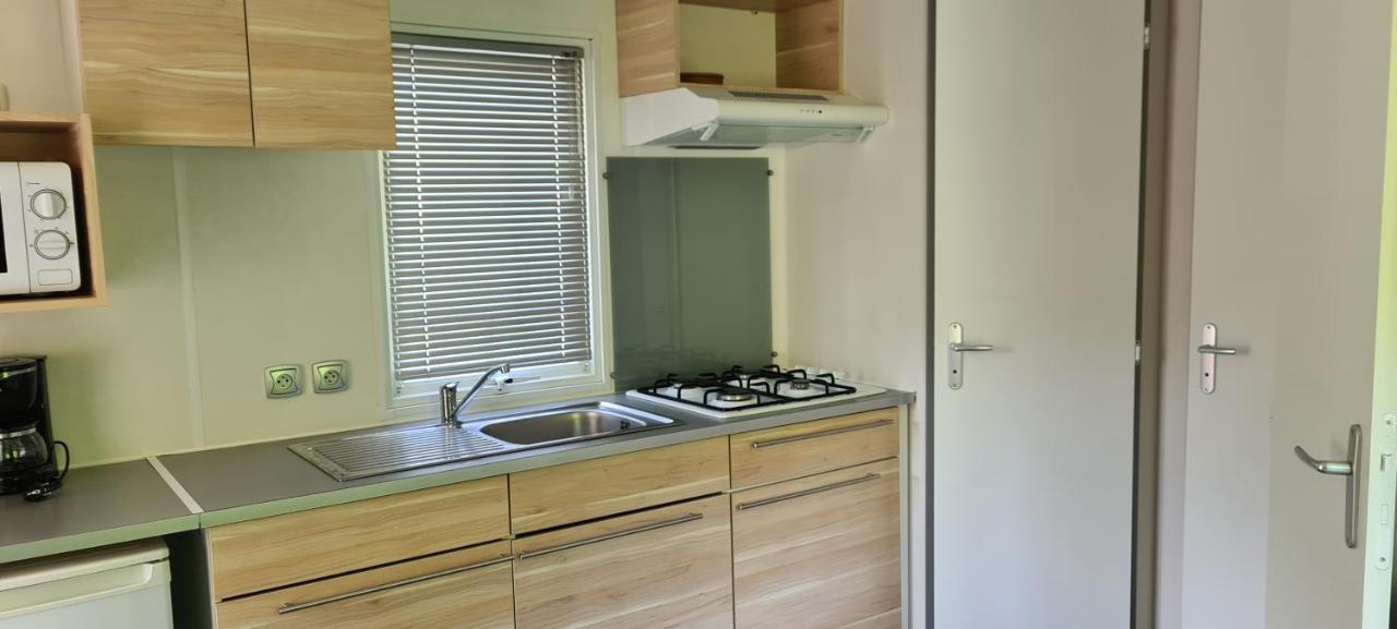 Camping Le Gallo Romain Barbieres ภายนอก รูปภาพ